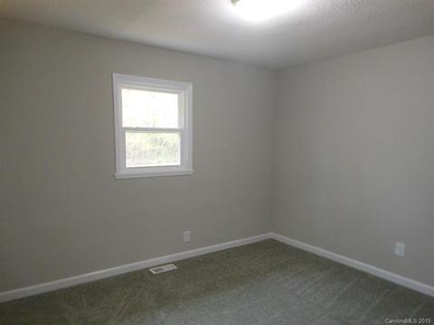 425 Isom St, Lancaster, SC 29720 photo 7