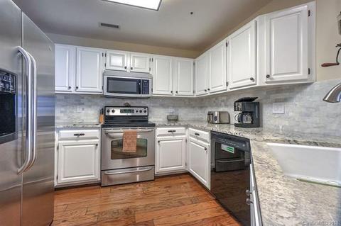 1133 Torrence Cir, Davidson, NC 28036 photo 2