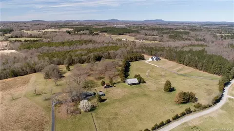 261 Currence Rd, Clover, SC 29710 photo 8