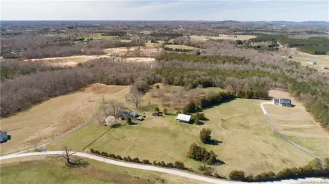 261 Currence Rd, Clover, SC 29710 photo 5