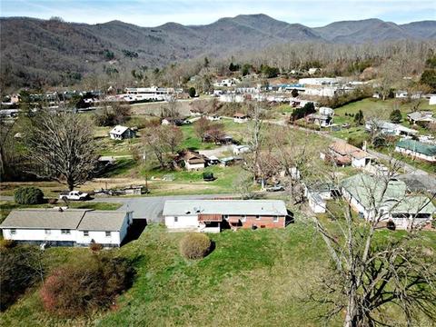 31 Astro Dr, Sylva, NC 28779 photo 4
