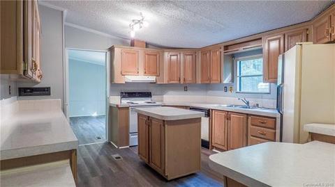 2700 Cimarron Cir, Midland, NC 28107 photo 5