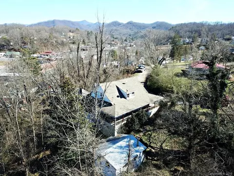 126 Ensley St, Sylva, NC 28779 photo 5