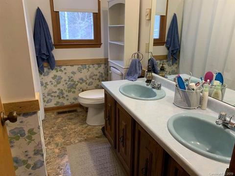 224 Good Neighbor Ln, Brevard, NC 28712 photo 6