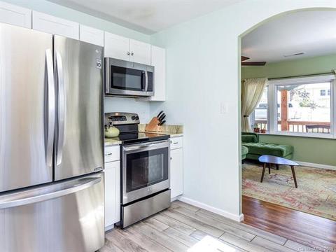 140 Carrier St, Asheville, NC 28806 photo 11