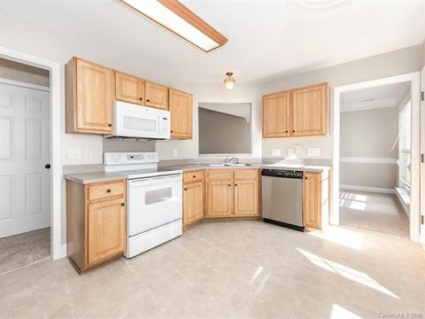 7200 Eagles Bend Ct, Stanley, NC 28164 photo 9