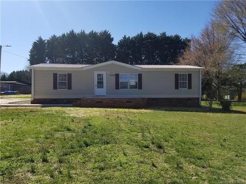 2702 Swanson Rd, Crouse, NC 28033 photo 1