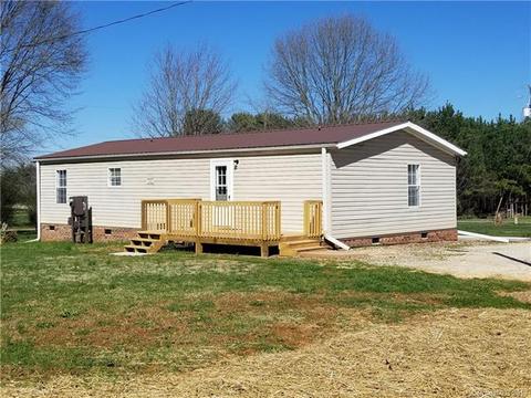 2702 Swanson Rd, Crouse, NC 28033 photo 3