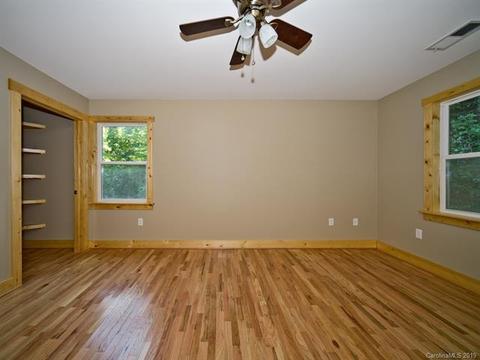 284 Dollar Ridge Rd, Sylva, NC 28779 photo 12