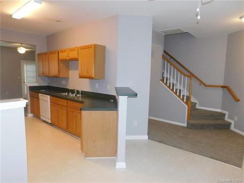 18645 Oakhurst Blvd, Cornelius, NC 28031 photo 9