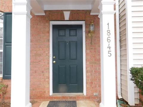 18645 Oakhurst Blvd, Cornelius, NC 28031 photo 2