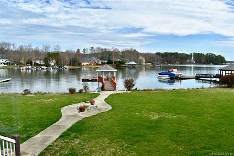 1202 Eaglecrest Dr, Stanley, NC 28164 photo 2