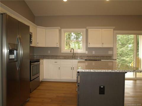 198 Ingram Loop, Clyde, NC 28721 photo 10