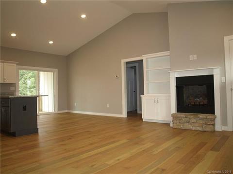 198 Ingram Loop, Clyde, NC 28721 photo 2