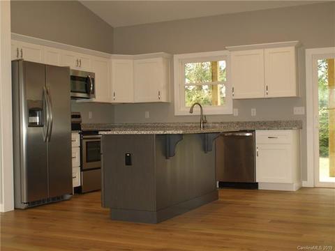 198 Ingram Loop, Clyde, NC 28721 photo 9