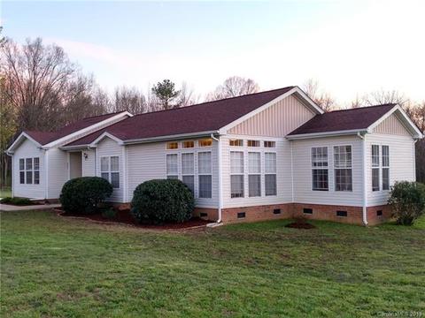 9901 Spring Creek Dr, Midland, NC 28107 photo 1
