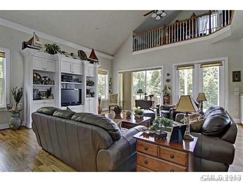 8558 Sylvan Dr, Terrell, NC 28682 photo 2