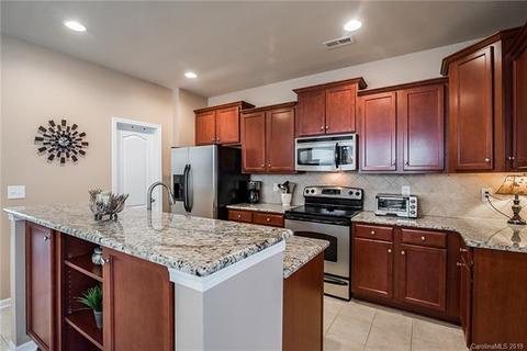 8276 Viewpoint Ln, Cornelius, NC 28031 photo 13