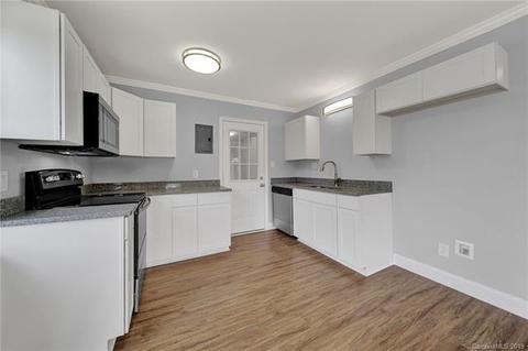978 Hampton Grace Ave, Lancaster, SC 29720 photo 5