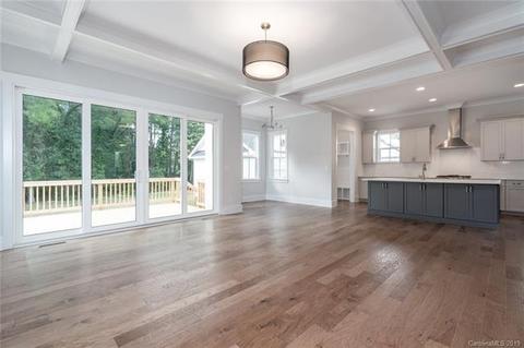 540 Potts St, Davidson, NC 28036 photo 2