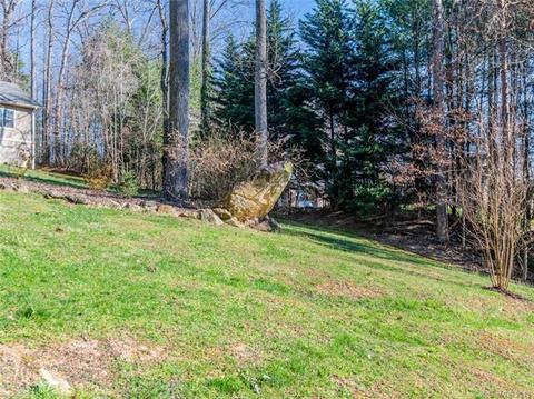 17 Devonshire Dr, Candler, NC 28715 photo 32
