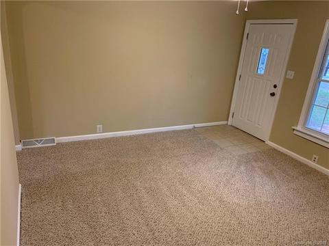 925 S Juniper St, Kannapolis, NC 28081 photo 3