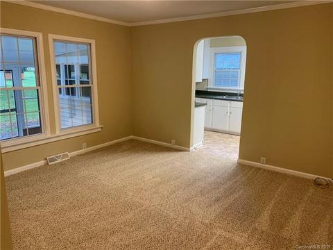925 S Juniper St, Kannapolis, NC 28081 photo 4