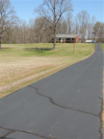 2424 E Maiden Rd, Maiden, NC 28650 photo 2