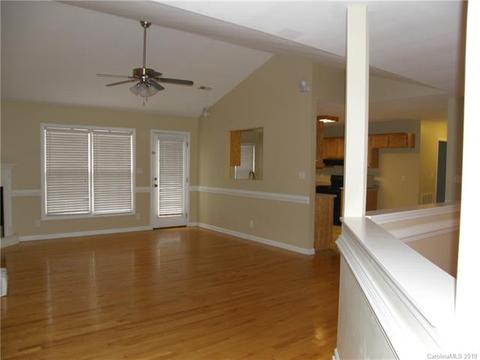 386 Maple Ridge Cir, Salisbury, NC 28147 photo 4