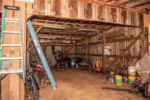 29 Haugom Dr, Marshall, NC 28753 photo 8