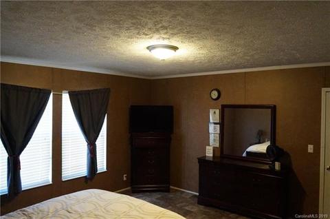 154 Con-lee Dr, Olin, NC 28660 photo 13