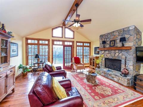 99 Piney Pointe Ln, Mill Spring, NC 28756 photo 17