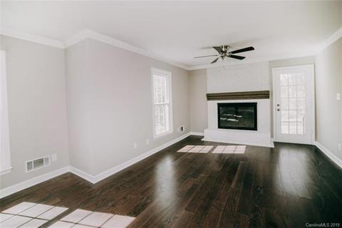 1832 Windsor Dr, Lancaster, SC 29720 photo 3