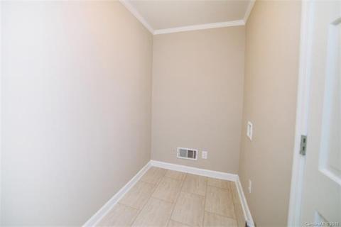 1832 Windsor Dr, Lancaster, SC 29720 photo 8