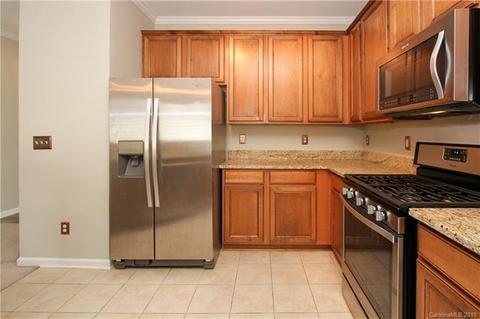 907 Copperstone Ln, Fort Mill, SC 29708 photo 3