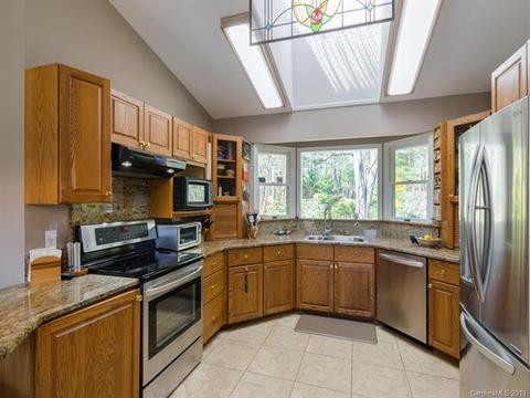 10 Sharon Dr, Fairview, NC 28730 photo 10
