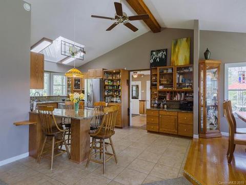 10 Sharon Dr, Fairview, NC 28730 photo 8