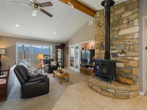 10 Sharon Dr, Fairview, NC 28730 photo 5