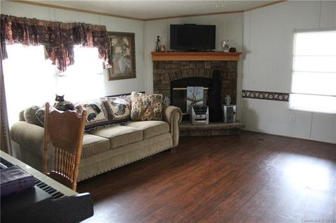 482 Chief Thomas Rd, Harmony, NC 28634 photo 8