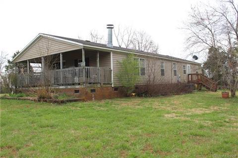 482 Chief Thomas Rd, Harmony, NC 28634 photo 2