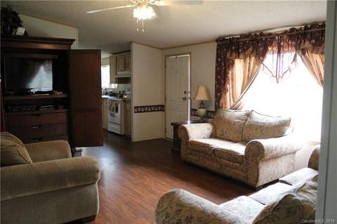 482 Chief Thomas Rd, Harmony, NC 28634 photo 5
