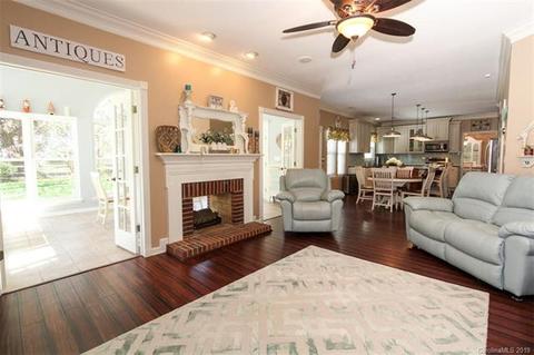 515 Whitehead Ct, Fort Mill, SC 29708 photo 11