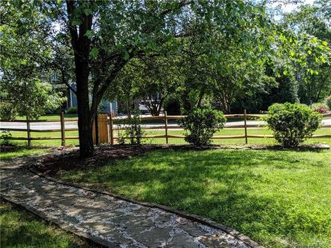 17104 Cabernet Ct, Cornelius, NC 28031 photo 12