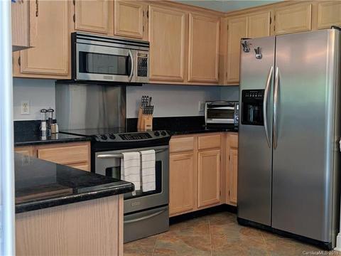 17104 Cabernet Ct, Cornelius, NC 28031 photo 4