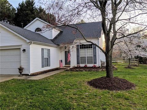 17104 Cabernet Ct, Cornelius, NC 28031 photo 1