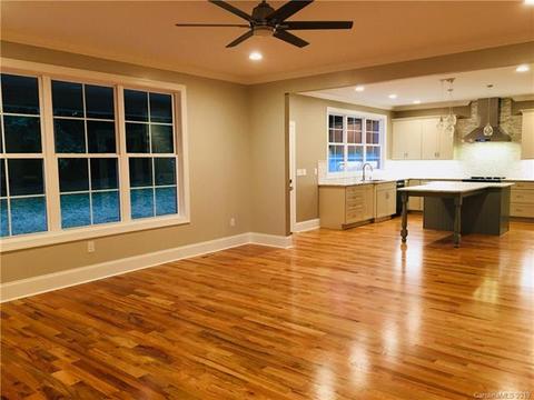 3759 10th St, Hickory, NC 28601 photo 7