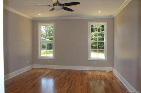 3759 10th St, Hickory, NC 28601 photo 12