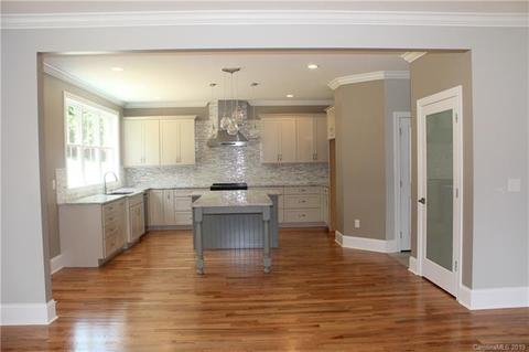 3759 10th St, Hickory, NC 28601 photo 8