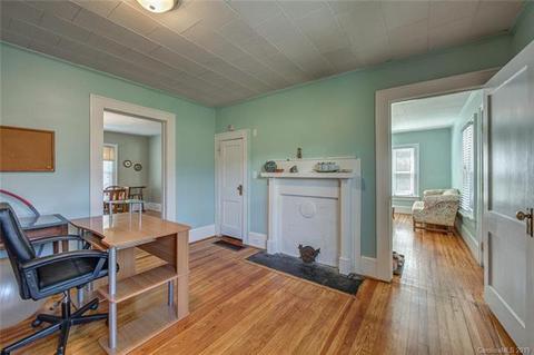 308 E Third Ave, Gastonia, NC 28054 photo 16