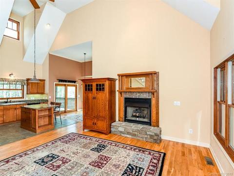 19 Shadow Brook Dr, Flat Rock, NC 28731 photo 6